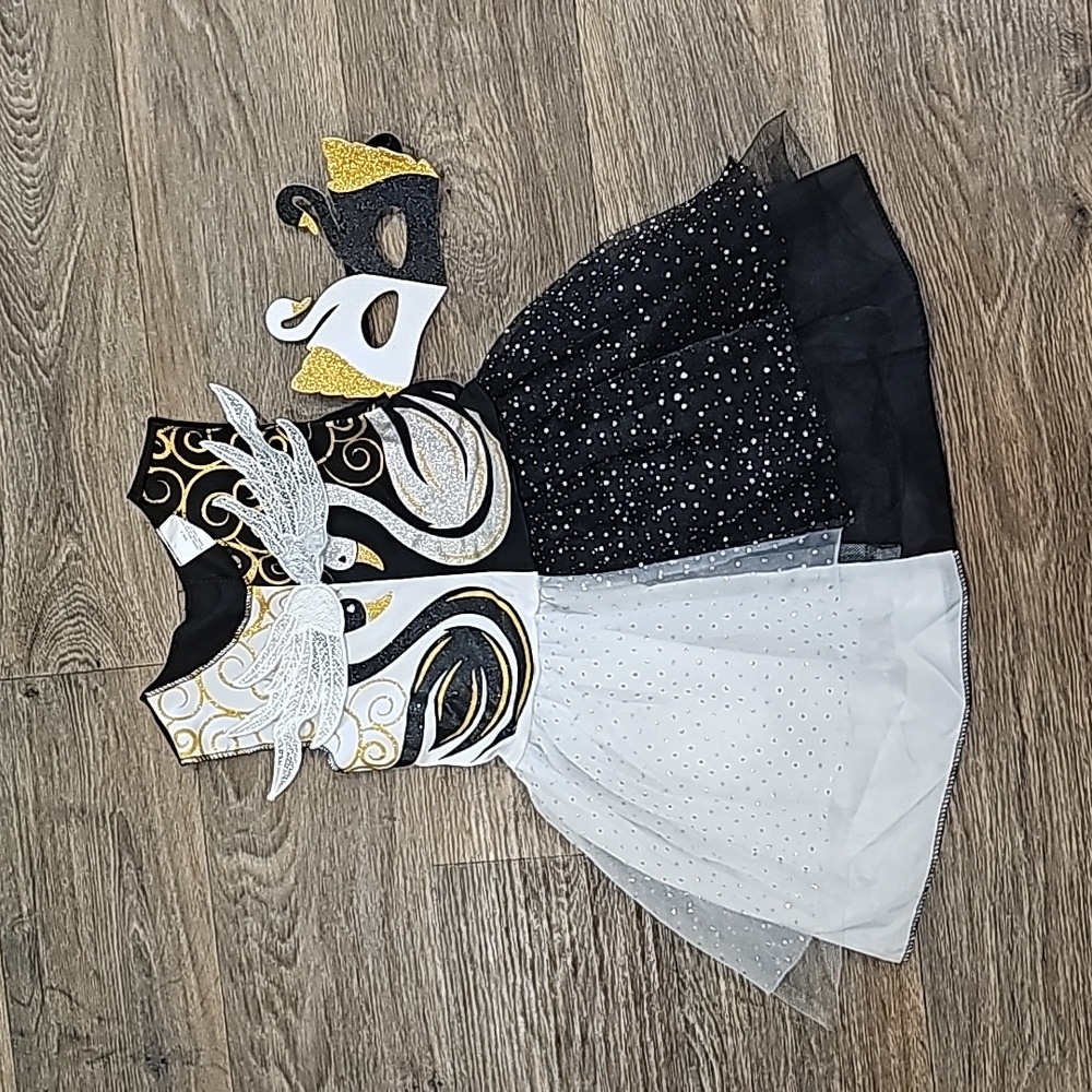 Black swan girls size Small costume with matching mask
